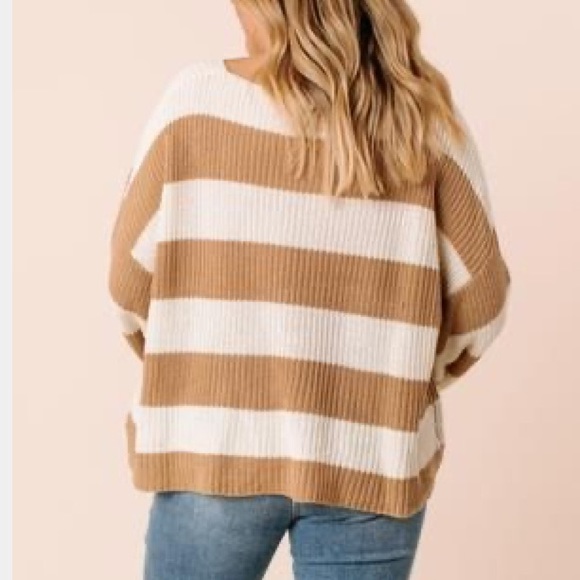 🔹New🔹Wide Sleeve Sweater - Picture 4 of 9